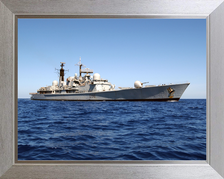 HMS Gloucester (D96) Royal Navy Type 42 Destroyer Low Starboard View Photo Print Wall Art Decor - Posters, Prints, & Visual Artwork - by Hampshire Prints (image 7 of 9)