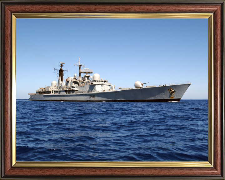 HMS Gloucester (D96) Royal Navy Type 42 Destroyer Low Starboard View Photo Print Wall Art Decor - Posters, Prints, & Visual Artwork - by Hampshire Prints (image 9 of 9)