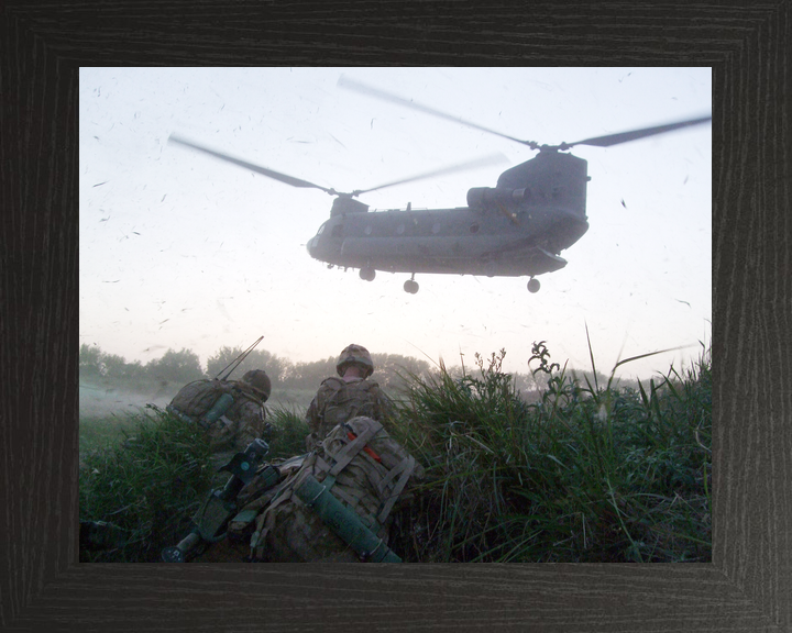 British Army 1 Coldstream Guards Chinook Overhead April 2010