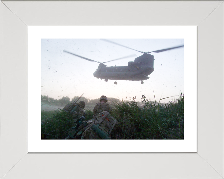 British Army 1 Coldstream Guards Chinook Overhead April 2010