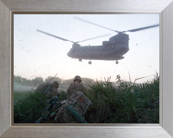 British Army 1 Coldstream Guards Chinook Overhead April 2010