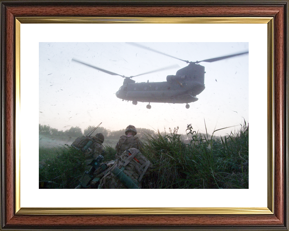 British Army 1 Coldstream Guards Chinook Overhead April 2010