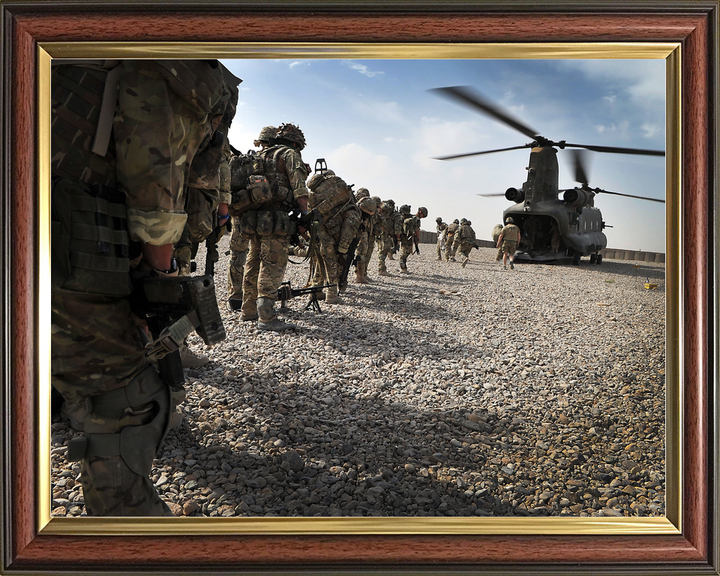 British Army 1 RIFLES Board Chinook Omid Haft 2011