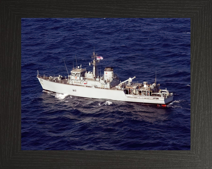 HMS Quorn M41 Hunt Class Minehunter August 2011 Port Beam View Photo Print - Posters, Prints, & Visual Artwork - by Hampshire Prints (image 3 of 9)