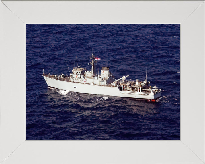 HMS Quorn M41 Hunt Class Minehunter August 2011 Port Beam View Photo Print - Posters, Prints, & Visual Artwork - by Hampshire Prints (image 5 of 9)