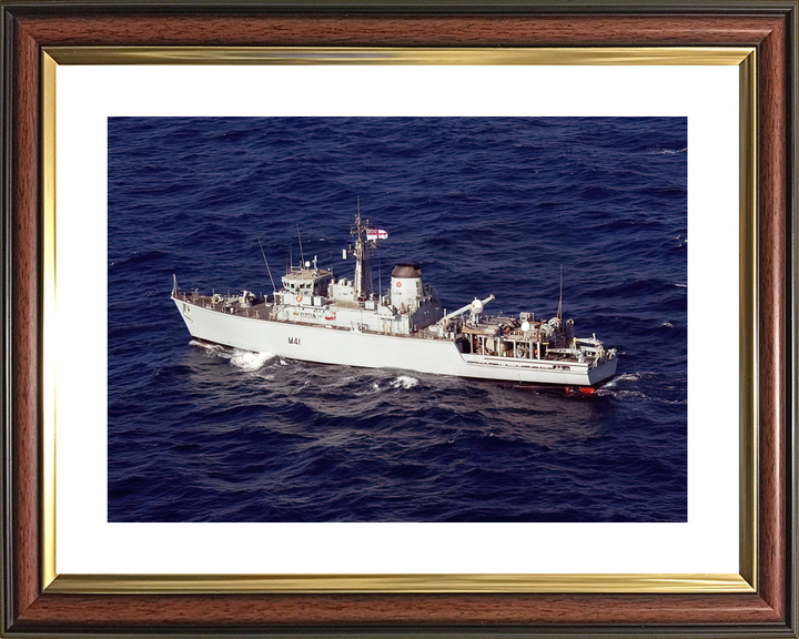 HMS Quorn M41 Hunt Class Minehunter August 2011 Port Beam View Photo Print - Posters, Prints, & Visual Artwork - by Hampshire Prints (image 8 of 9)