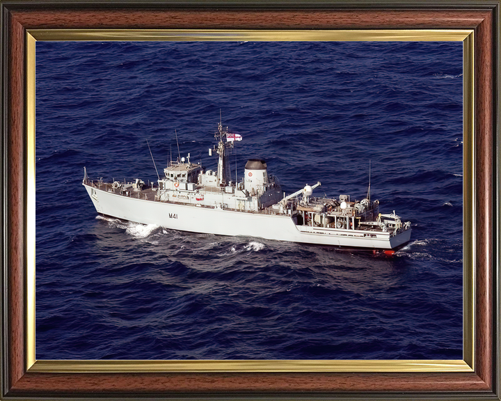 HMS Quorn M41 Hunt Class Minehunter August 2011 Port Beam View Photo Print - Posters, Prints, & Visual Artwork - by Hampshire Prints (image 9 of 9)