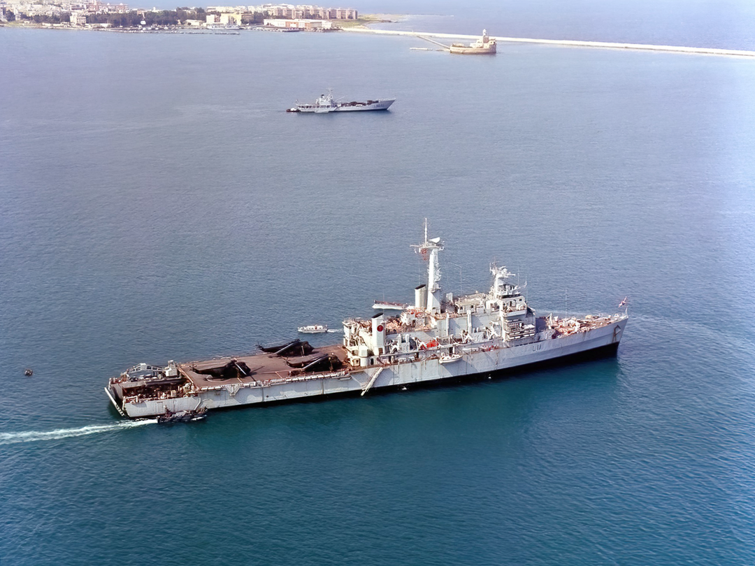 HMS Intrepid L11 Fearless Class Amphibious Ship May 1990 Photo Print - Posters, Prints, & Visual Artwork - by Hampshire Prints (image 1 of 9)