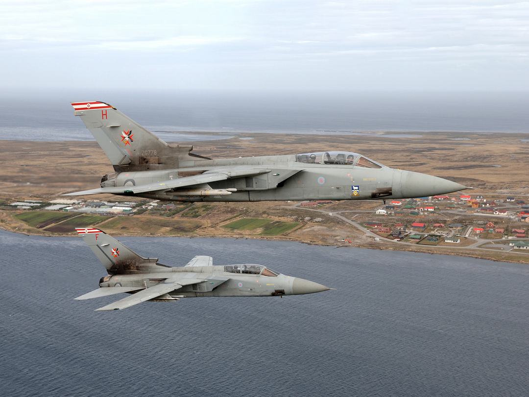 RAF Tornado F3s Over the Falklands 2007 Royal Air Force Aircraft Photo Print Wall Art Aviation Decor UK Posters, Prints, & Visual Artwork Hampshire Prints 6 x 4 No Frame No