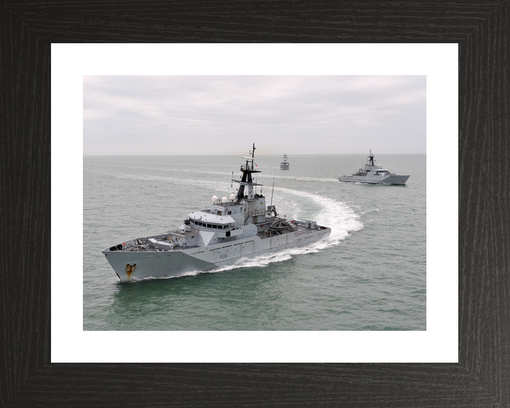 HMS Tyne P281 River Class Patrol Vessel February 2012 Hard Turn Photo Print - Posters, Prints, & Visual Artwork - by Hampshire Prints (image 2 of 9)