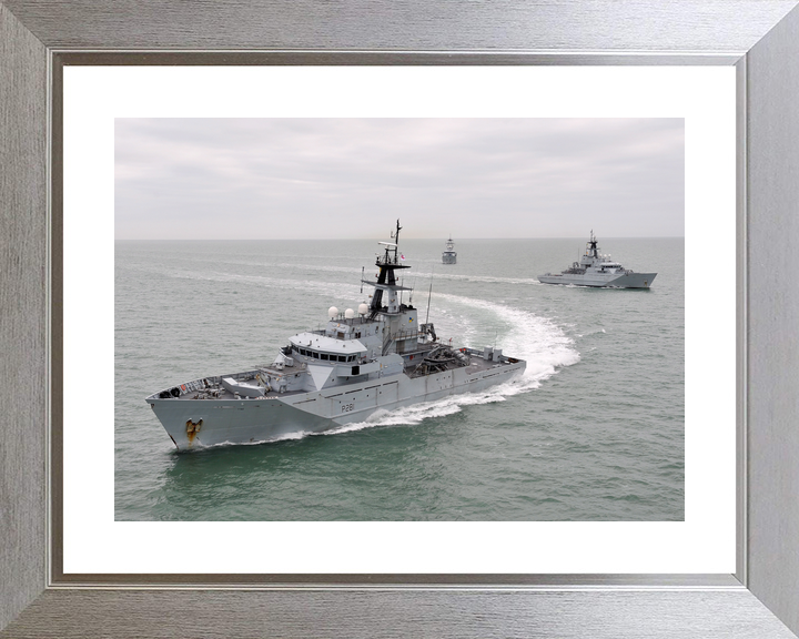 HMS Tyne P281 River Class Patrol Vessel February 2012 Hard Turn Photo Print - Posters, Prints, & Visual Artwork - by Hampshire Prints (image 6 of 9)