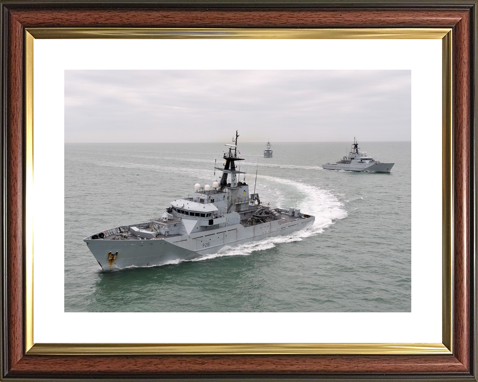 HMS Tyne P281 River Class Patrol Vessel February 2012 Hard Turn Photo Print - Posters, Prints, & Visual Artwork - by Hampshire Prints (image 8 of 9)