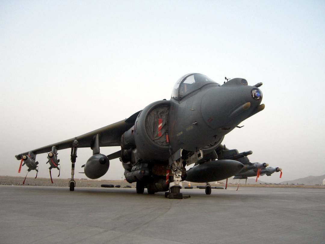 RAF Harrier GR9 On a Runway before a Sortie Royal Air Force Aircraft Photo Print Wall Art Aviation Decor UK Posters, Prints, & Visual Artwork Hampshire Prints 6 x 4 No Frame No