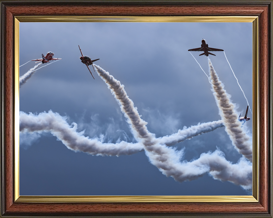 RAF Red Arrows Hanna Hawks Smoke Weave February 2024