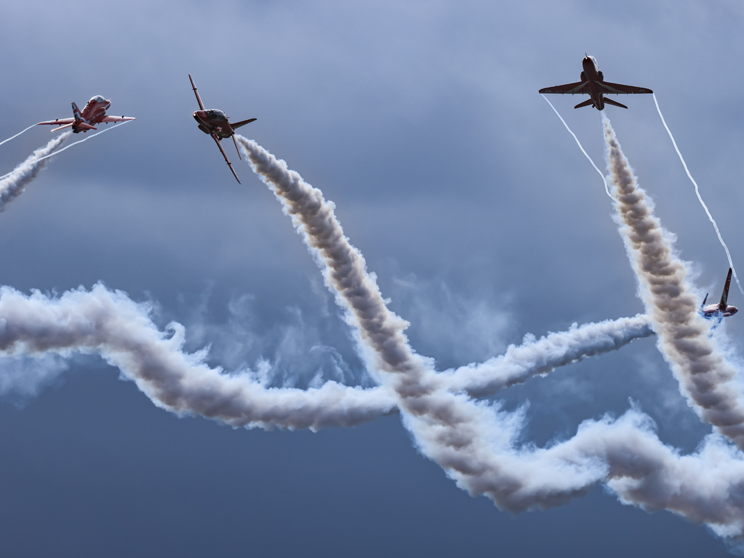 RAF Red Arrows Hanna Hawks Smoke Weave February 2024