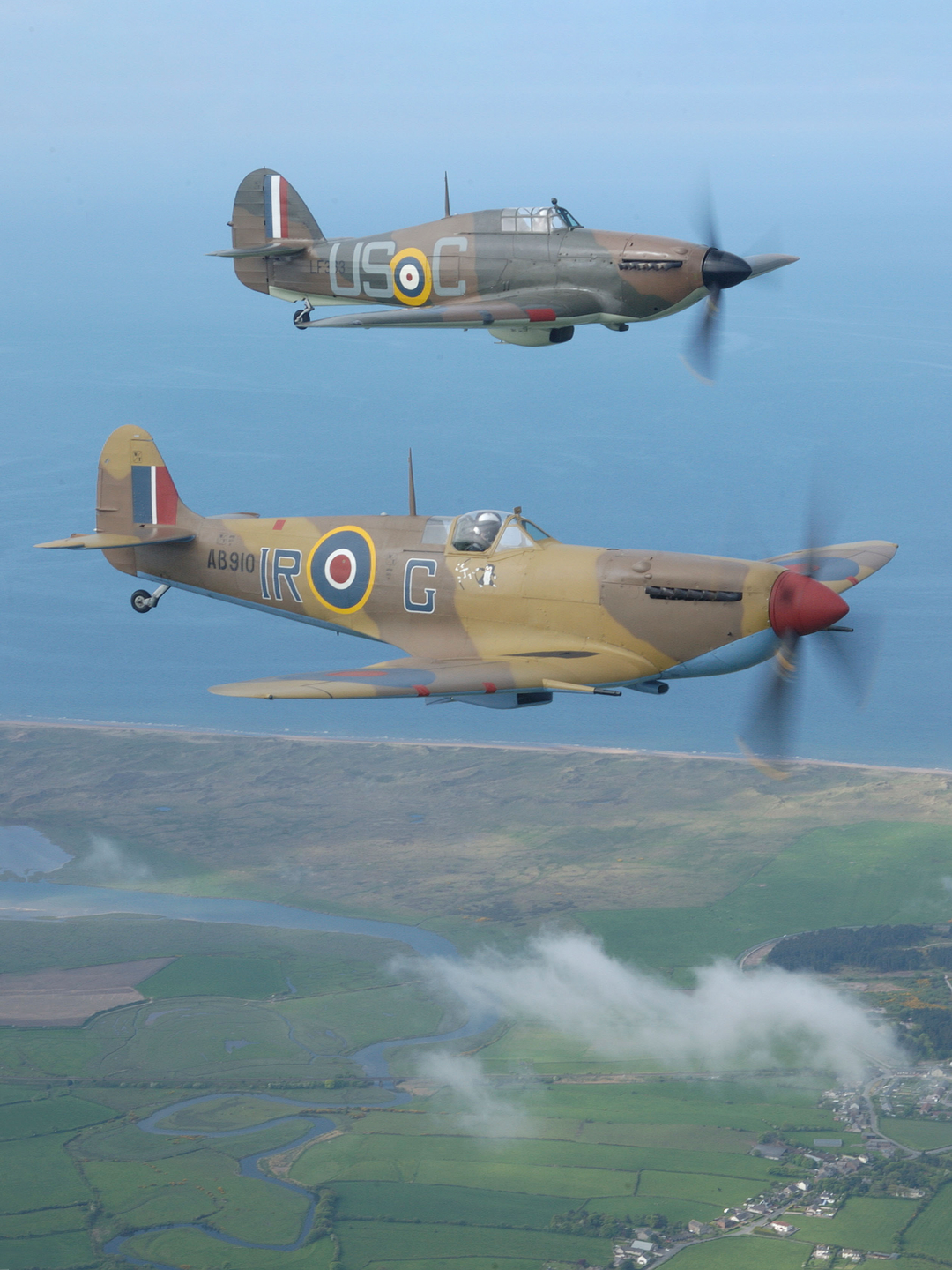RAF Spitfire And Hurricane Planes in Flight May 2005 Royal Air Force Aircraft Photo Print Wall Art Aviation Decor UK Posters, Prints, & Visual Artwork Hampshire Prints 6 x 4 No Frame No