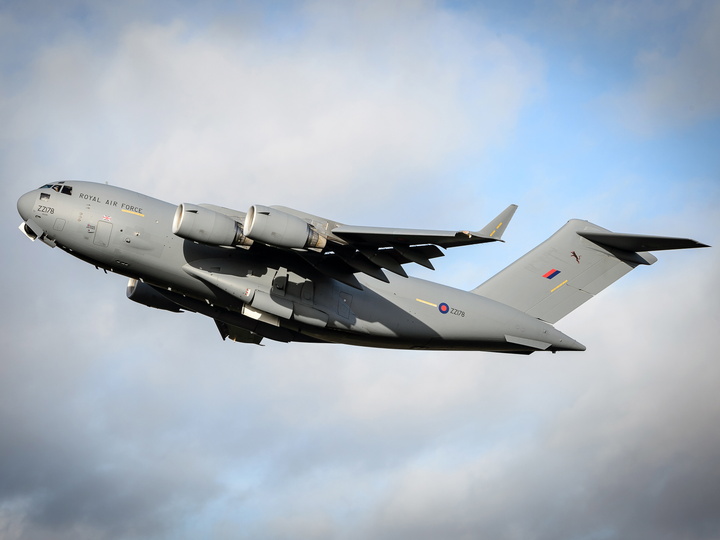 RAF C17 Globemaster III After Takeoff 2013 Royal Air Force Aircraft Photo Print Wall Art Aviation Decor UK Posters, Prints, & Visual Artwork Hampshire Prints 6 x 4 No Frame No