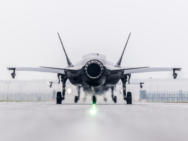 RAF F-35B Lightning Takeoff Rear View Royal Air Force Aircraft Photo Print Wall Art Aviation Decor UK Posters, Prints, & Visual Artwork Hampshire Prints 6 x 4 No Frame No