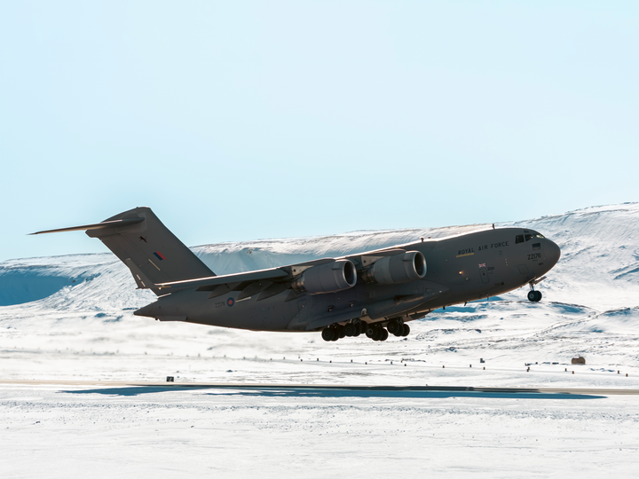 RAF C-17 Globemaster Takeoff Canada 2026 Photo Print Royal Air Force Aircraft Wall Art Posters, Prints, & Visual Artwork Hampshire Prints 6 x 4 No Frame No
