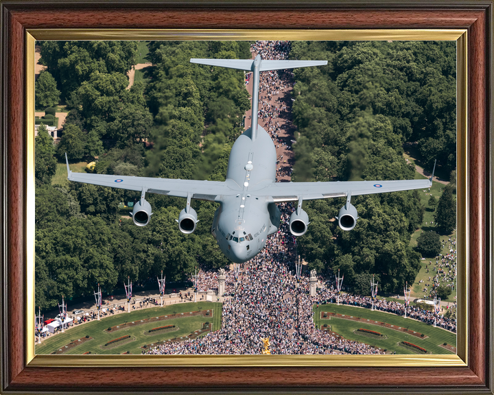 RAF C-17 Globemaster III Over Buckingham Palace 2026 Photo Print - Posters, Prints, & Visual Artwork - by Hampshire Prints (image 9 of 9)