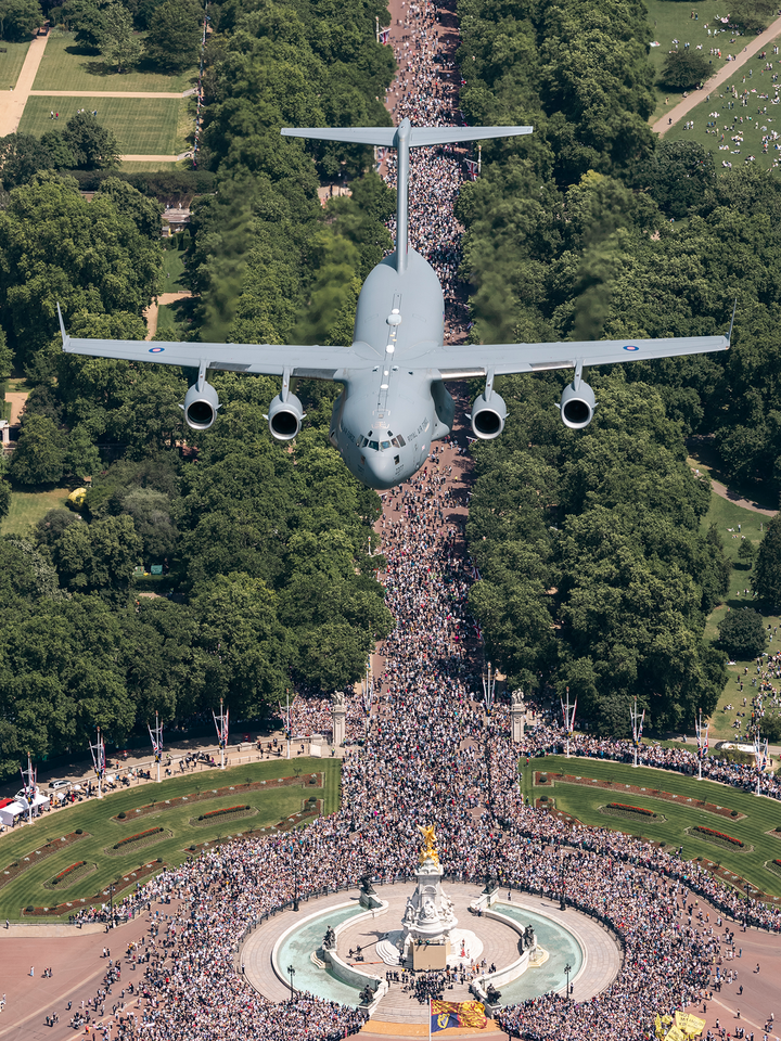 RAF C-17 Globemaster III Over The Mall London 2026 Photo Print - Posters, Prints, & Visual Artwork - by Hampshire Prints (image 1 of 9)