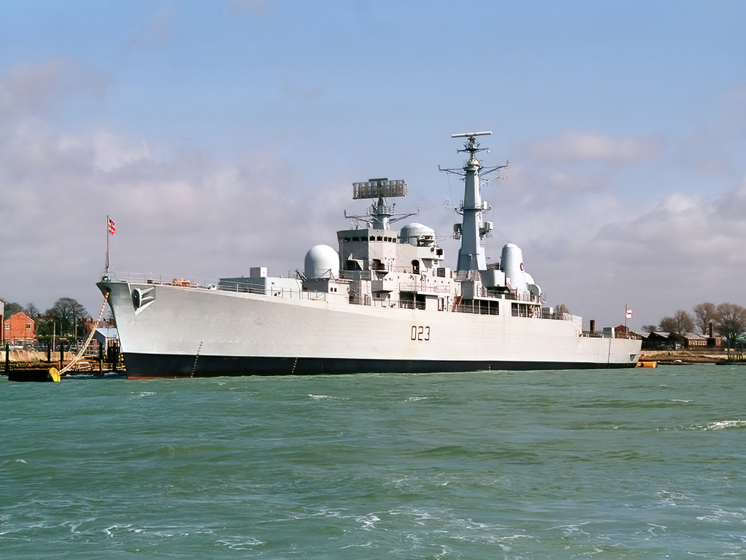 HMS Bristol (D23) Royal Navy Type 82 Destroyer At Whale Island Photo Print Wall Art Decor Posters, Prints, & Visual Artwork Hampshire Prints 6 x 4 No Frame No