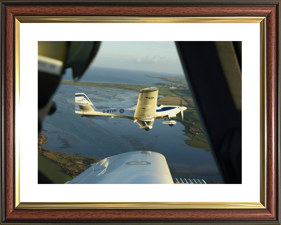 RAF Grob Tutor G-BYVH Near St Andrews November 2004