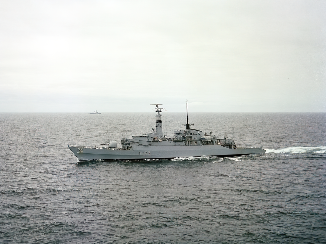 HMS Arrow (F173) Royal Navy Type 21 Frigate Port Beam View Photo Print Wall Art Decor Posters, Prints, & Visual Artwork Hampshire Prints 6 x 4 No Frame No