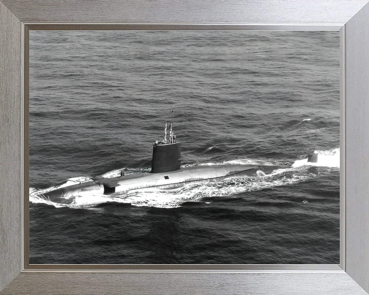 HMS Valiant S102 Valiant Class Submarine 1982 Photo Print - Posters, Prints, & Visual Artwork - by Hampshire Prints (image 7 of 9)