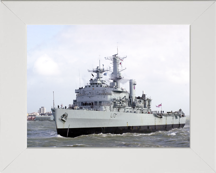 HMS Fearless (L10) Royal Navy Fearless Class Landing Platform Dock Port Bow View Photo Print Wall Art Decor - Posters, Prints, & Visual Artwork - by Hampshire Prints (image 5 of 9)
