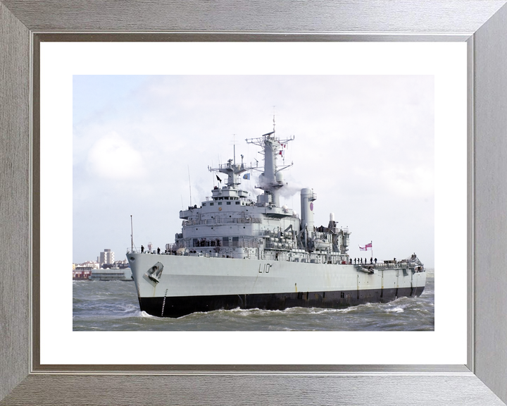 HMS Fearless (L10) Royal Navy Fearless Class Landing Platform Dock Port Bow View Photo Print Wall Art Decor - Posters, Prints, & Visual Artwork - by Hampshire Prints (image 6 of 9)