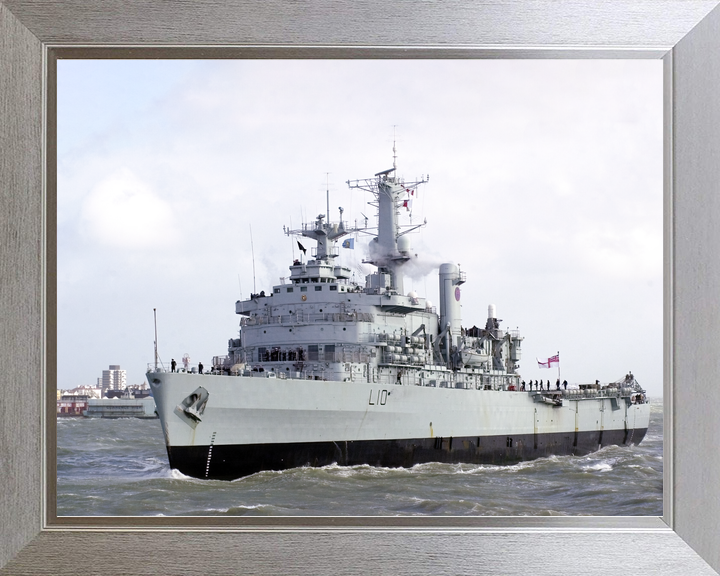 HMS Fearless (L10) Royal Navy Fearless Class Landing Platform Dock Port Bow View Photo Print Wall Art Decor - Posters, Prints, & Visual Artwork - by Hampshire Prints (image 7 of 9)