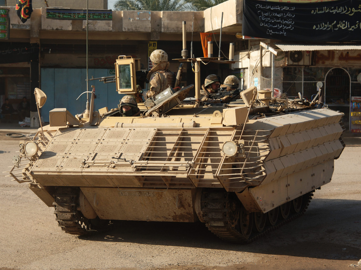 British Army Royal Green Jackets Bulldog Crew Basra January 2007