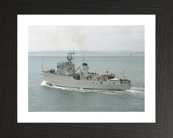 HMS Stubbington M1204 Ton Class Minesweeper Warship Photo Print - Posters, Prints, & Visual Artwork - by Hampshire Prints (image 2 of 9)