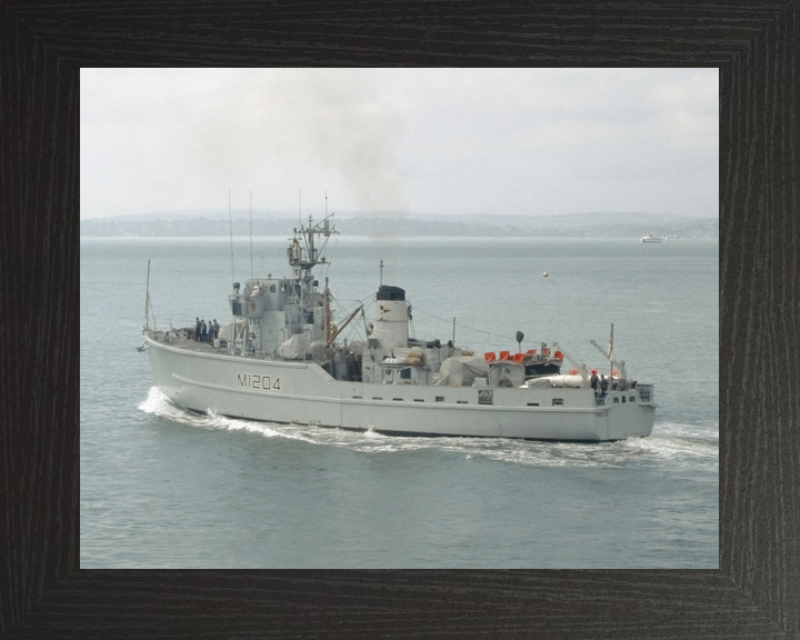 HMS Stubbington M1204 Ton Class Minesweeper Warship Photo Print - Posters, Prints, & Visual Artwork - by Hampshire Prints (image 3 of 9)