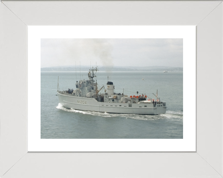 HMS Stubbington M1204 Ton Class Minesweeper Warship Photo Print - Posters, Prints, & Visual Artwork - by Hampshire Prints (image 4 of 9)