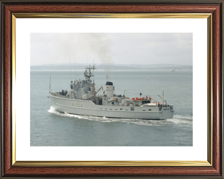 HMS Stubbington M1204 Ton Class Minesweeper Warship Photo Print - Posters, Prints, & Visual Artwork - by Hampshire Prints (image 8 of 9)