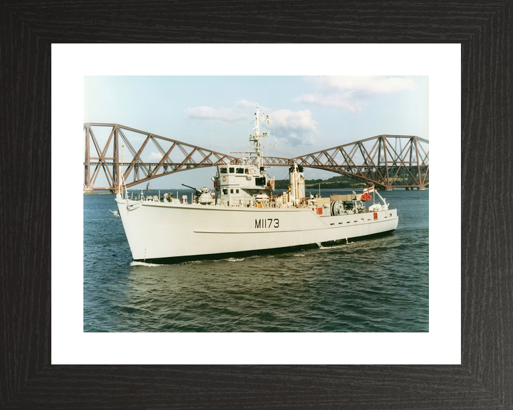 HMS Pollington M1173 Ton Class Minesweeper Firth of Forth Photo Print - Posters, Prints, & Visual Artwork - by Hampshire Prints (image 2 of 9)