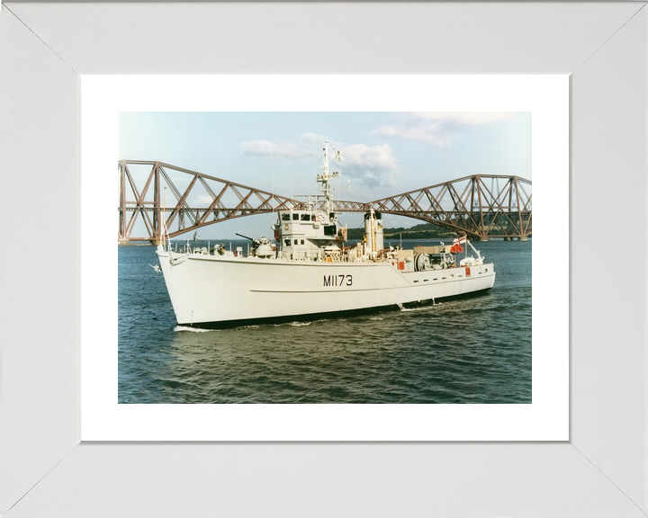 HMS Pollington M1173 Ton Class Minesweeper Firth of Forth Photo Print - Posters, Prints, & Visual Artwork - by Hampshire Prints (image 4 of 9)