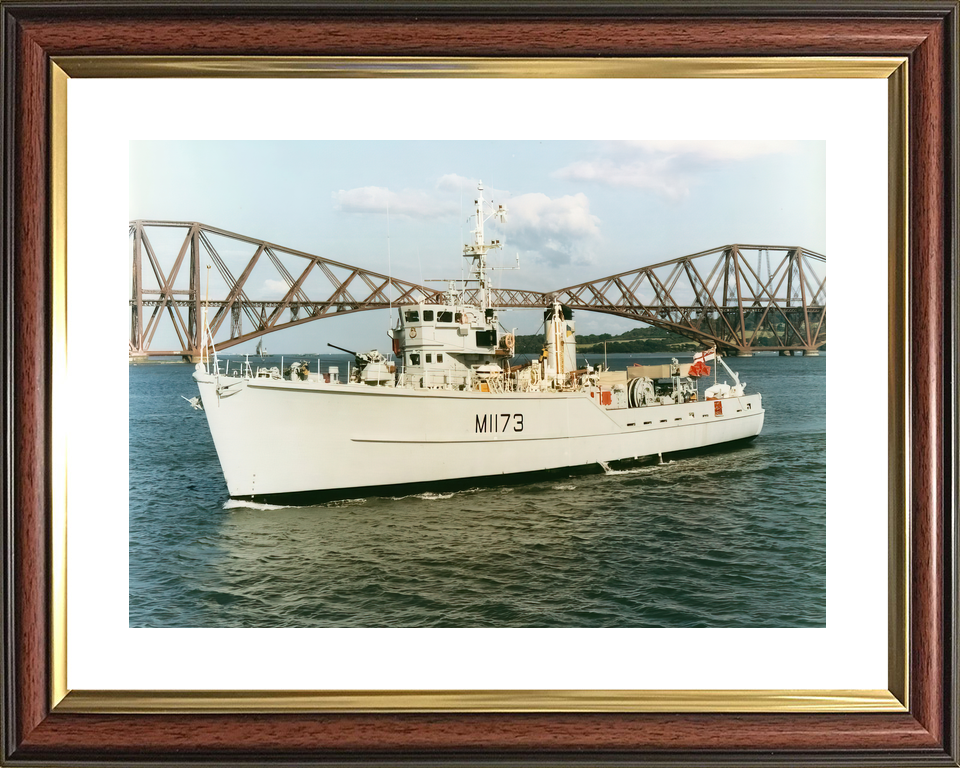HMS Pollington M1173 Ton Class Minesweeper Firth of Forth Photo Print - Posters, Prints, & Visual Artwork - by Hampshire Prints (image 8 of 9)
