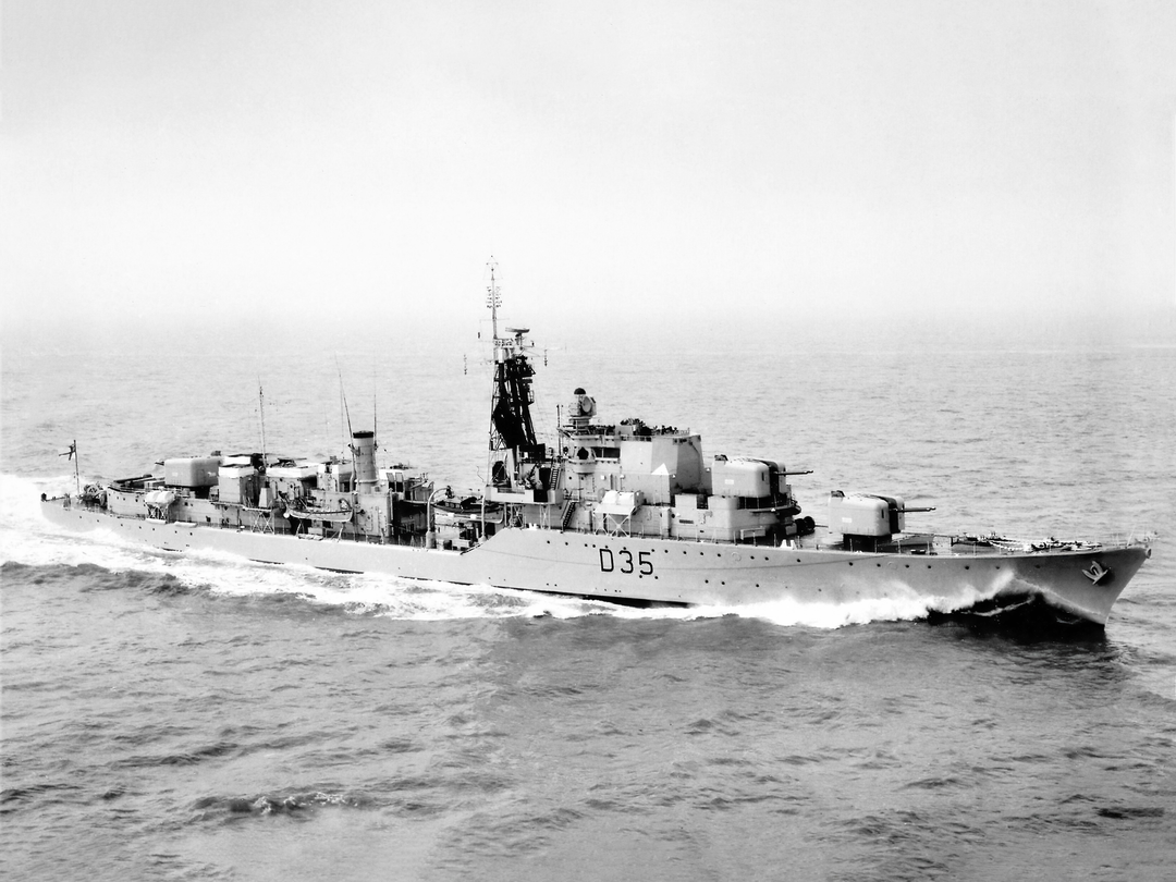 HMS Diamond (D35) Royal Navy Daring Class Destroyer Starboard View Photo Print Wall Art Decor Posters, Prints, & Visual Artwork Hampshire Prints 6 x 4 No Frame No