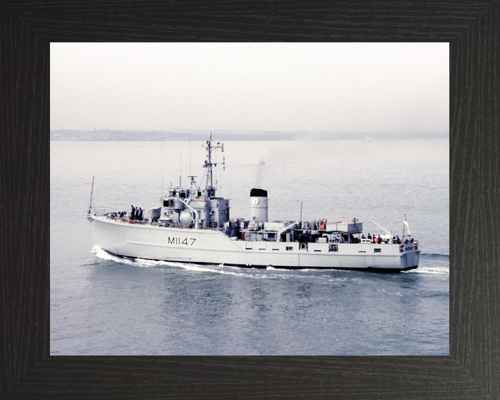HMS Hubberston (M1147) Royal Navy Ton Class Minesweeper Port Side View Photo Print Wall Art Decor - Posters, Prints, & Visual Artwork - by Hampshire Prints (image 3 of 9)