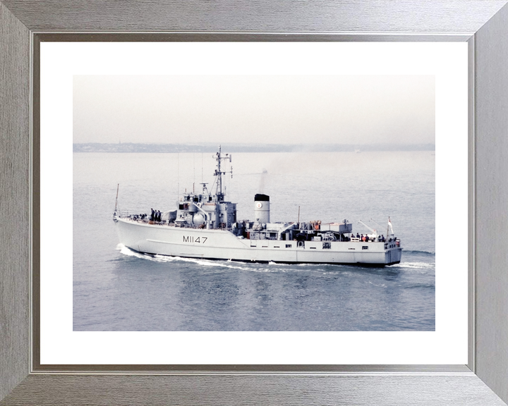 HMS Hubberston (M1147) Royal Navy Ton Class Minesweeper Port Side View Photo Print Wall Art Decor - Posters, Prints, & Visual Artwork - by Hampshire Prints (image 6 of 9)