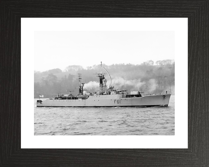 HMS Llandaff F61 Salisbury Class Frigate Paying off Photo Print - Posters, Prints, & Visual Artwork - by Hampshire Prints (image 2 of 9)
