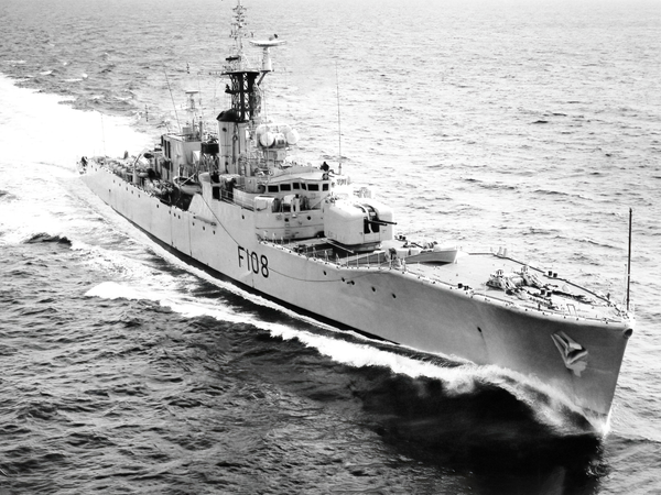 HMS Londonderry F108 Rothesay Class Frigate 1960