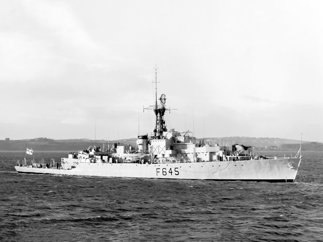 HMS Loch Ruthven K645 F645 Loch Class Frigate 1961 Photo Print - Posters, Prints, & Visual Artwork - by Hampshire Prints (image 1 of 9)
