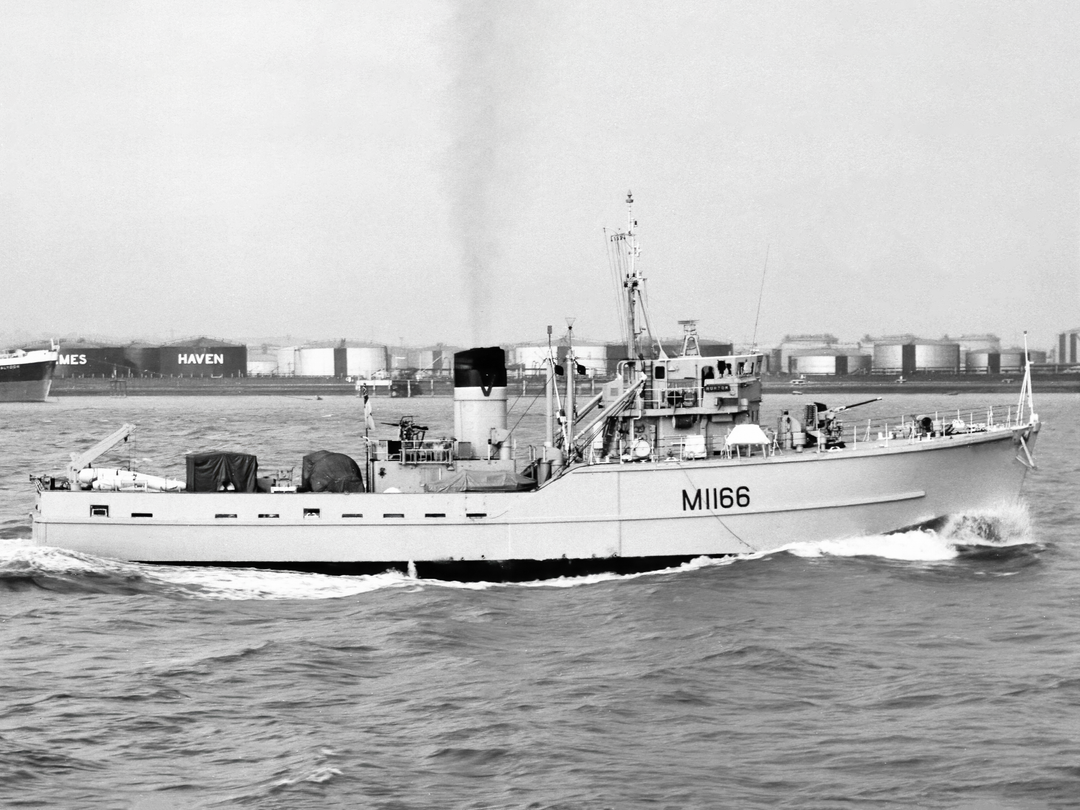 HMS Nurton M1166 Ton Class Minesweeper Photo Print - Posters, Prints, & Visual Artwork - by Hampshire Prints (image 1 of 9)