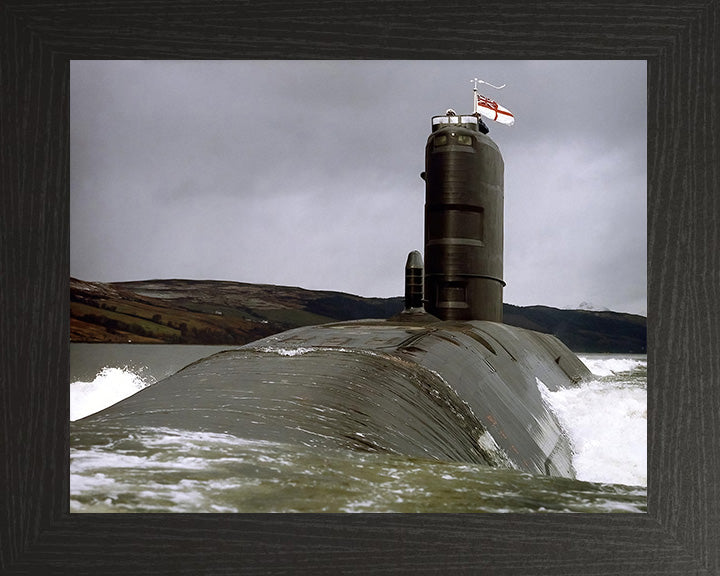 HMS Splendid (S106) Low Bow View 1995 Royal Navy Swiftsure Class Submarine Photo Print Wall Art Naval Decor UK Posters, Prints, & Visual Artwork Hampshire Prints 10 x 8 Black Frame No