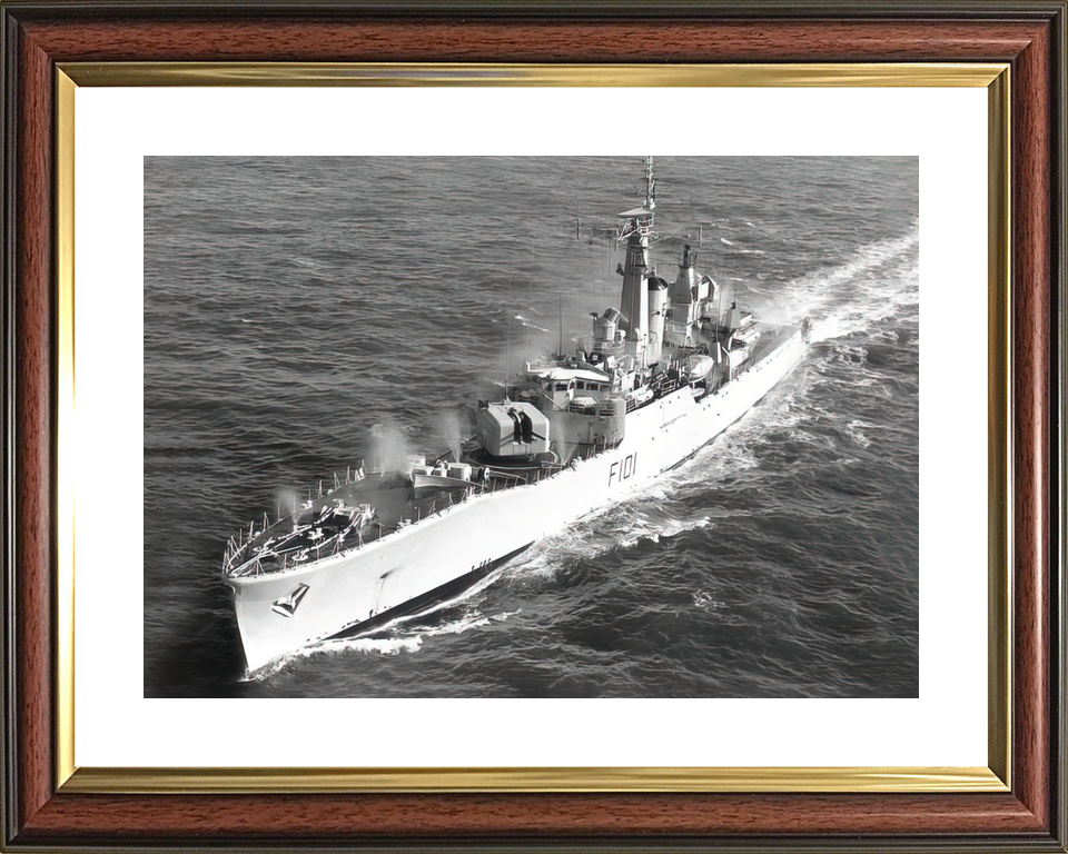 HMS Yarmouth F101 Rothesay Class Frigate Pre Wetting Photo Print - Posters, Prints, & Visual Artwork - by Hampshire Prints (image 8 of 9)