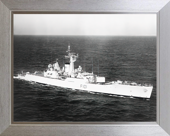 HMS Yarmouth F101 Rothesay Class Frigate 1961 Photo Print - Posters, Prints, & Visual Artwork - by Hampshire Prints (image 7 of 9)